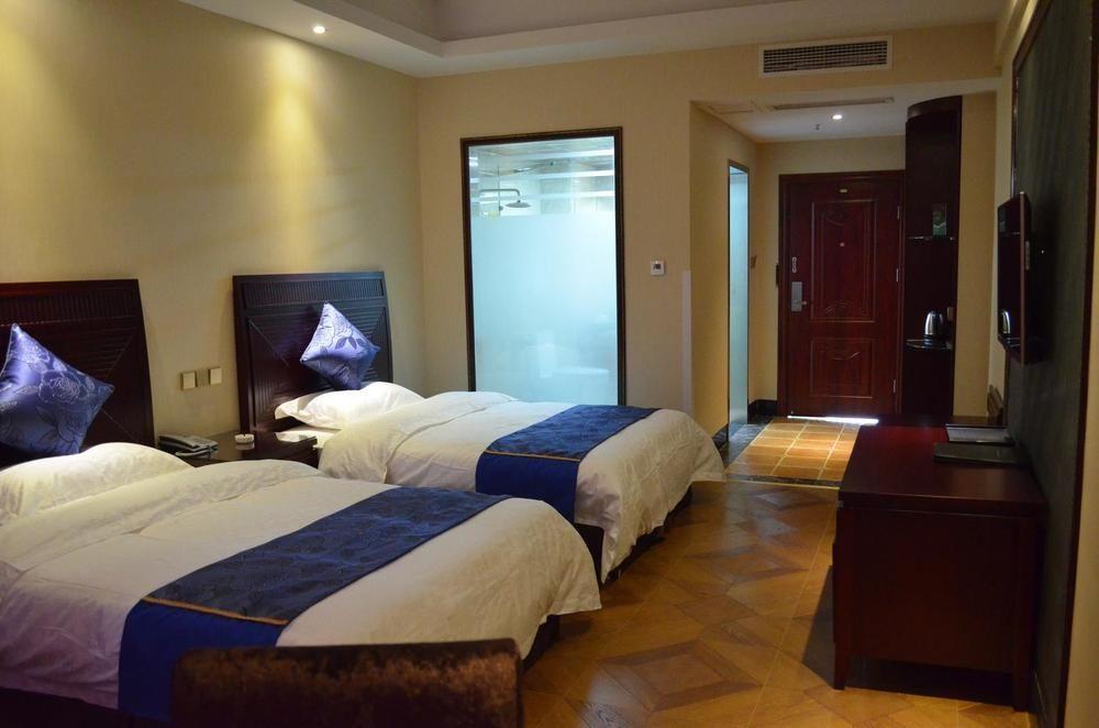 Fengyu Business Hotel Chengdu Bagian luar foto